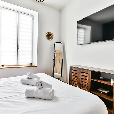 Chaleureux Logement-centre Ville-proche Gare-plage بيت للعطل
